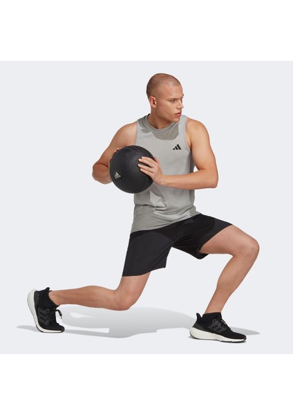 Performance IC6976 Train Essentials Woven Training Shorts