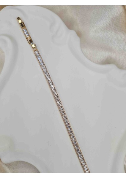 Gold Renk Baget Taşlı Şık Bileklik – Işıltılı Zarif Paslanmaz Çelik Bilezik, Kararma Yapmaz fiyatları