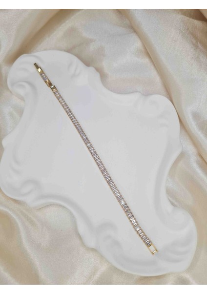 Gold Renk Baget Taşlı Şık Bileklik – Işıltılı Zarif Paslanmaz Çelik Bilezik, Kararma Yapmaz fırsatları