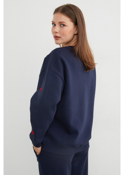 3 Iplik Kalp Nakışlı Oversize Sweatshirt