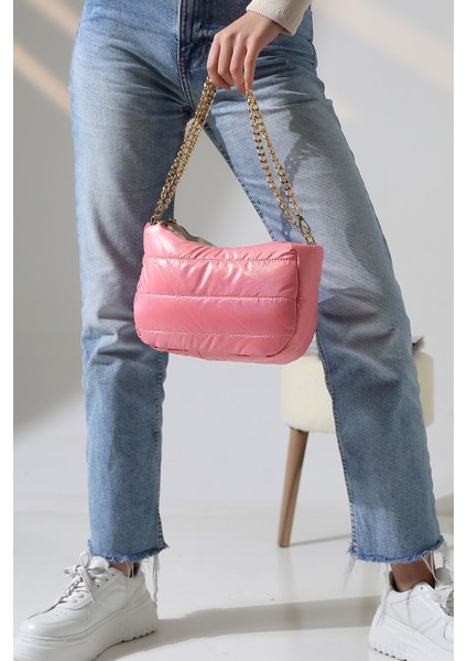 Çeşit Çeşit Kapitone Çanta indirimleri