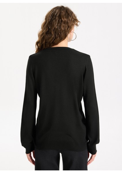 V Yaka Slim Fit Düz Siyah Kazak Kadın ML5WL-KZK9009 indirimleri