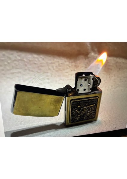 2008 Ağustos Dış Kasalı Pirinç Kasa Benzinli Zipo Çakmak modelleri