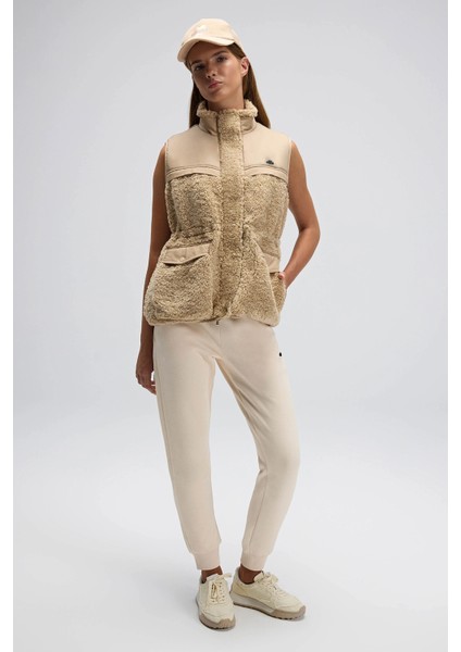 Logolu Regular Fit Dik Yaka Polar Yelek Bayan Yelek EF545 fırsatları