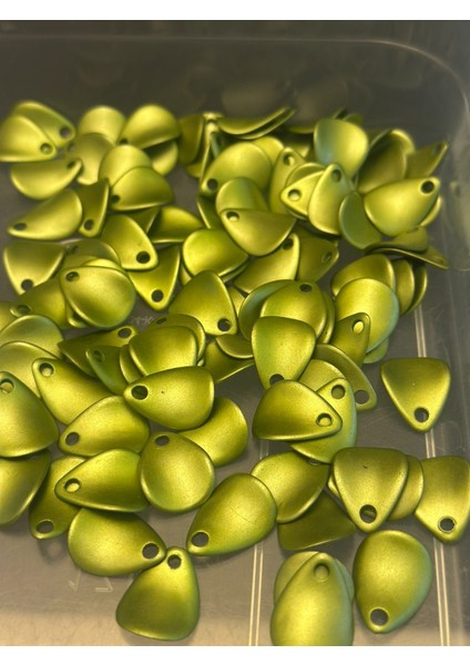 100 Adet 2 cm Delikli Yaprak Boncuk fırsatları