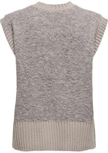 Onlcille Regular Fit V Yaka Süveter Bayan Süveter 15350777 fiyatları