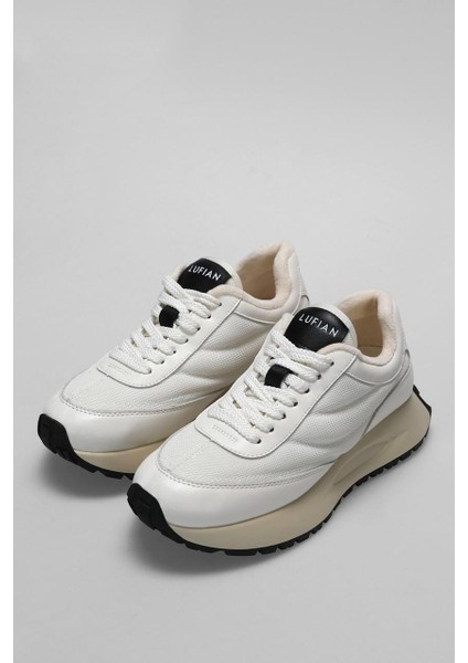 122230016 Sıa Beyaz Kadın Günlük Sneaker fırsatları