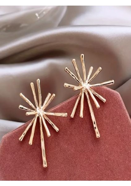 Altın Rengi Vintage Yıldız Küpe indirimleri
