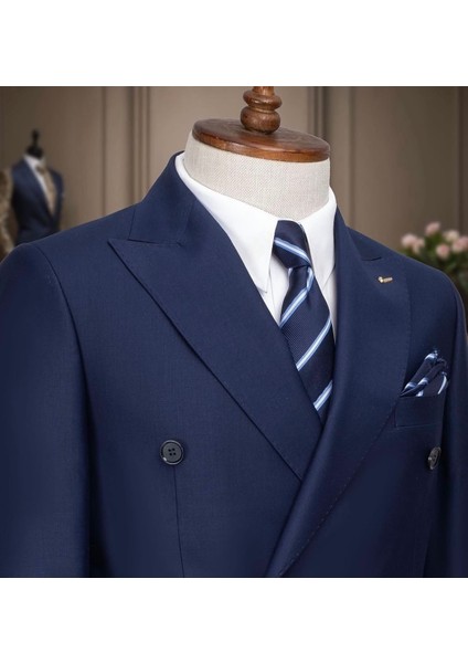 Erkek Takım Elbise, Slim Fit, Kırlangıç Yaka, Kruvaze, Lacivert fiyatları