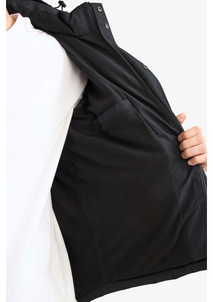 Su İtici Slim Fit Dar Kesim Kapüşonlu İçi Polarlı Fermuarlı Mont F1147AX25WN