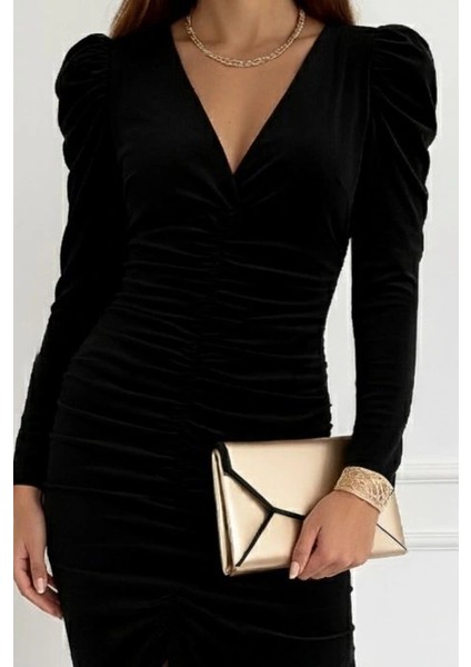 Kadın Uzun Kollu Derin Kruvaze Yakalı Önden Büzgülü Yırtmaç Detaylı Kadife Midi Elbise fiyatları