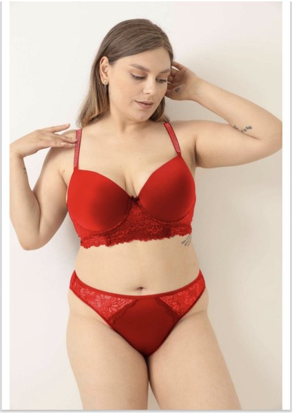 Büyük Beden Iç Çamaşır Takımı