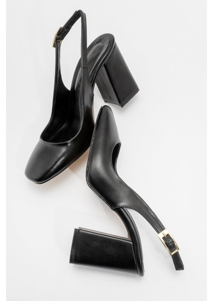 PESCA Siyah Cilt Gova Kadın Ayakkabı