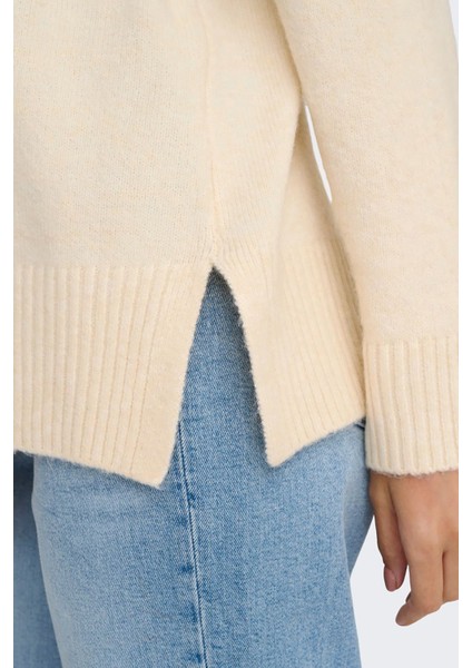 Kadın Onlhazel Yarım Balıkçı Oversize Yünlü Örme Kazak 15352853 Krem modelleri