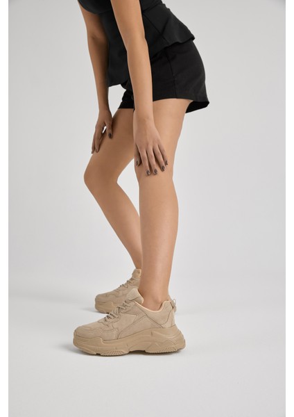 Kadın Bej Yüksek Taban Bağcıklı Spor Ayakkabı