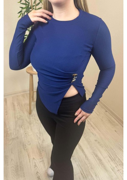 Kadın Lacivert Bisiklet Yaka Asimetrik Etek Düğmeli Bluz modelleri