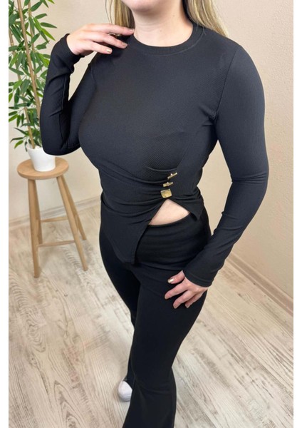 Kadın Siyah Bisiklet Yaka Asimetrik Etek Düğmeli Bluz fırsatları