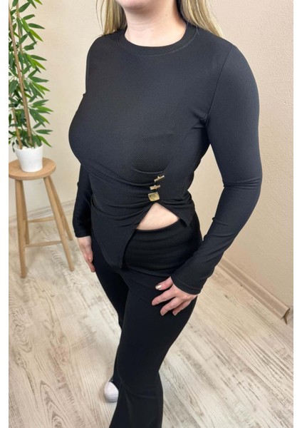 Kadın Siyah Bisiklet Yaka Asimetrik Etek Düğmeli Bluz indirimleri