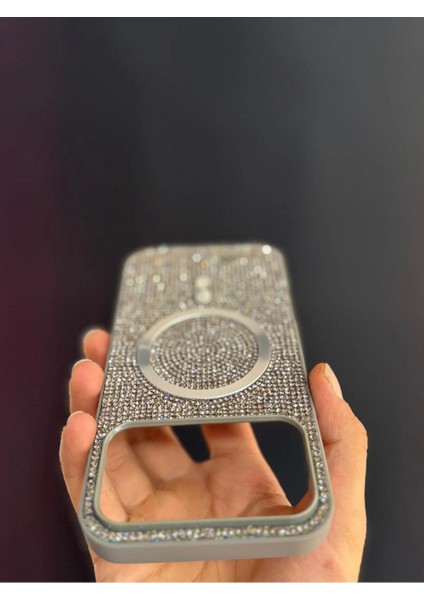 Iphone 17 Uyumlu Sert ve Içi Kadife Taşlı Magsafe Kılıf Roselix modelleri