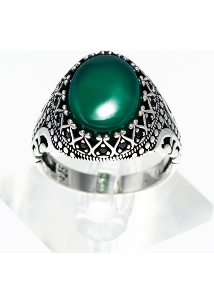 Yeşil Akik Taşlı 925 Ayar Gümüş Erkek Yüzük – Şık ve Zarif Tasarım