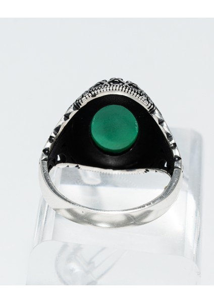 Yeşil Akik Taşlı 925 Ayar Gümüş Erkek Yüzük – Şık ve Zarif Tasarım