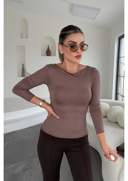 Kayık Yaka Transparan Bluz Sütlü Kahve