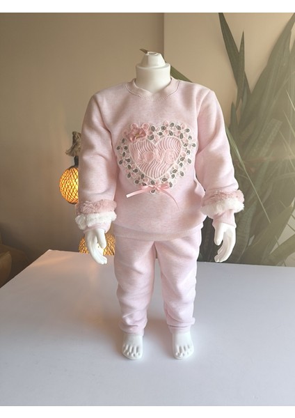 Kız Çocuk Peluş Detaylı Kabartmalı Kalın Takım Cepli %100 Pamuk Kalpli modelleri