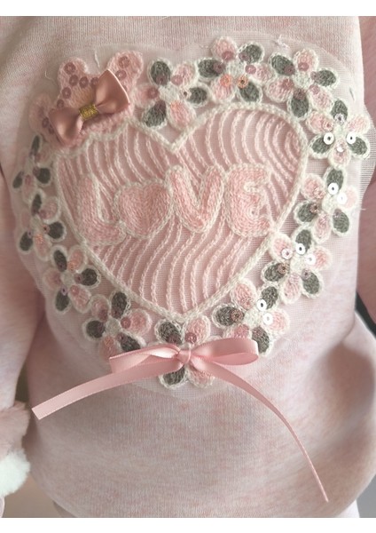 Kız Çocuk Peluş Detaylı Kabartmalı Kalın Takım Cepli %100 Pamuk Kalpli indirimleri