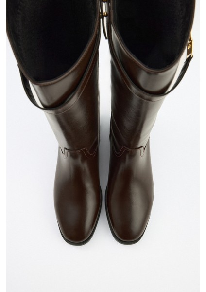 Çizme 2520 - Gold Aksesuar Detaylı Acı Kahve Kadın Çizme