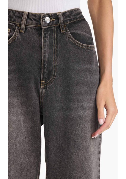 Barrel Fit Yüksek Bel Bilek Boy Jean Yıkamalı Pantolon fırsatları