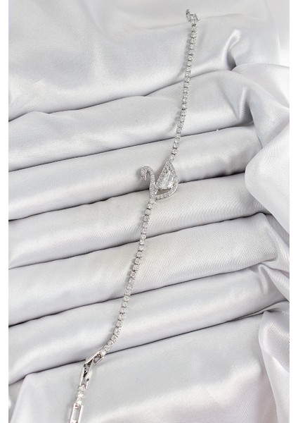 Pirinç Gümüş Renk Zirkon Taşlı Kuğu Model Kadın Bileklik - TJ-BB7073 fiyatları