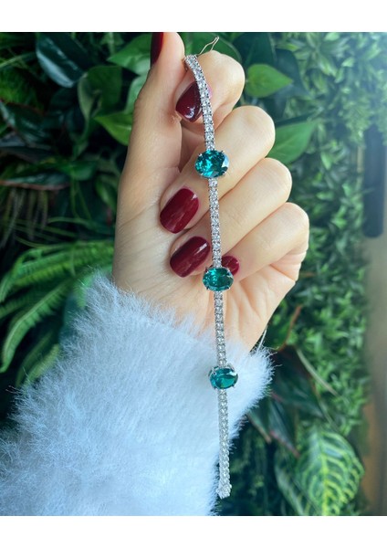 Kadın Gümüş Zirkon Taşlı Bileklik fırsatları