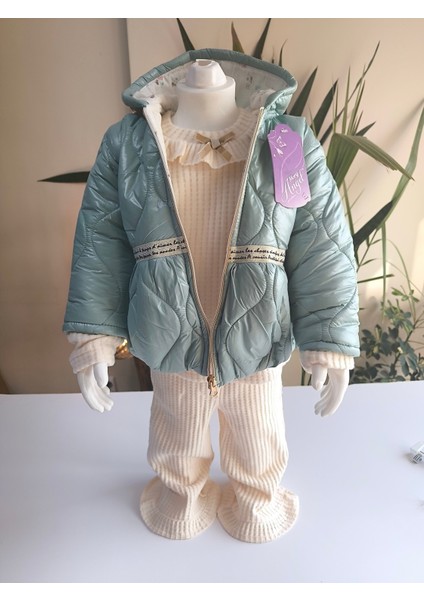 Kız Bebek Montlu Üçlü Takım (Omuzdan Çıtçıtlısweatshirt+ Mont +Pantolon) fırsatları