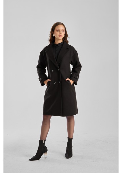 Siyah Regular Kruvaze Yaka Kaban fırsatları