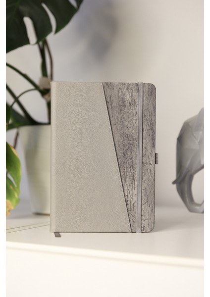 Kişiye Özel Gri Lastikli Kalem Tutuculu Evrak Cepli Vegan Deri 224 Sayfa Çizgili Not Defteri