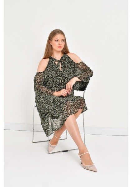 Şifon Bağlama Detaylı Elbise