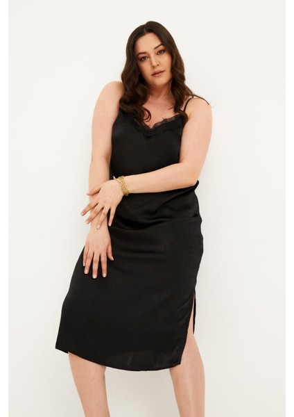 Saten Dantelli Arkası Çapraz Midi Elbise fırsatları