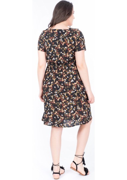 Kare Yaka Çiçekli Elbise