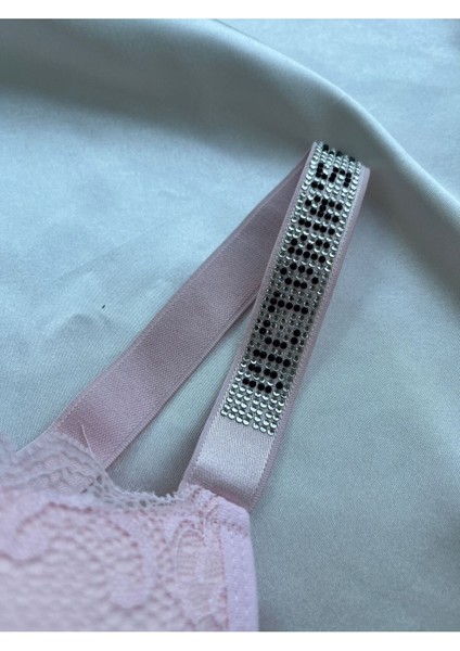 Dantelli Lastiği Taşlı Balenli Destekli Dolgulu Push Up Pudra Sütyen Ve String Iç Çamaşırı Takımı