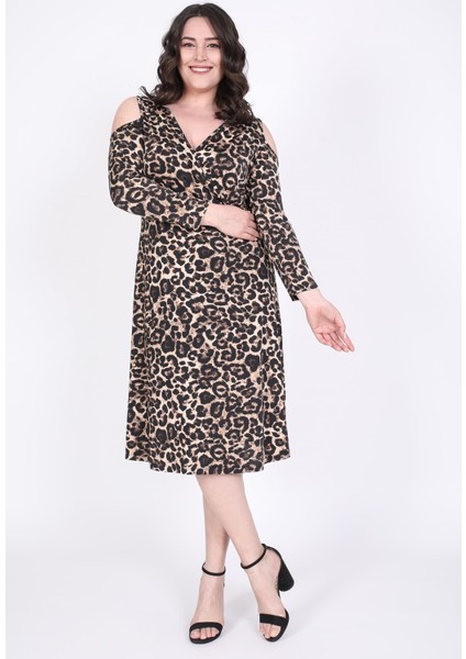 Omuz Çerçeveli Anvelop Elbise