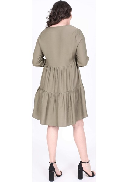 V Yaka Katlı Elbise modelleri