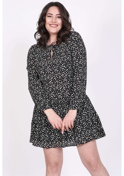 Önü Bağcıklı Eteği Fırfırlı Elbise