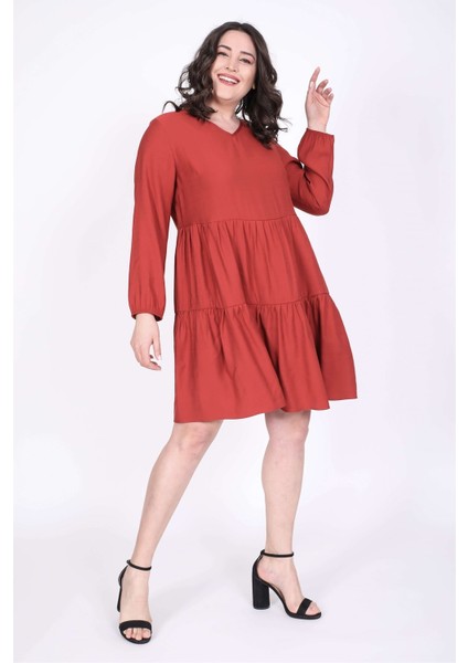 V Yaka Katlı Elbise fiyatları