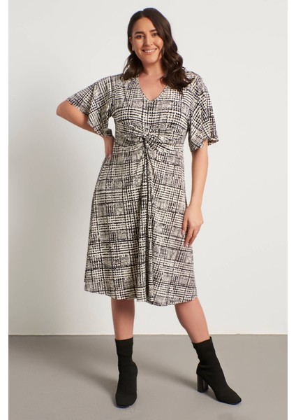 Düğüm Detaylı Elbise fiyatları