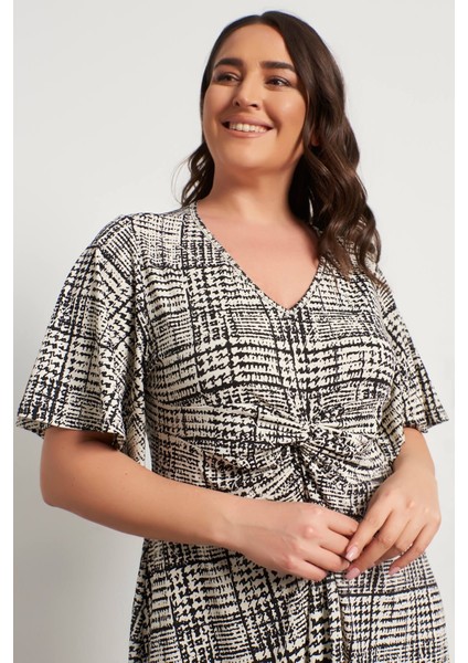 Düğüm Detaylı Elbise indirimleri