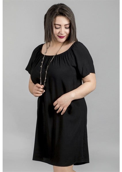 Düşük Omuzlu Büzgü Detaylı Elbise