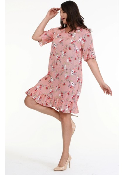 Eteği ve Kolları Fırfırlı Desenli Elbise