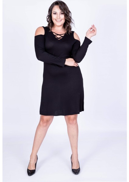 Kol Çerçeveli Biye Detaylı Elbise