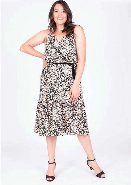 Önden Düğmeli Eteği Büzgülü Elbise fırsatları