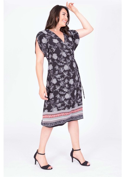 Kol Detaylı Kruvaze Elbise